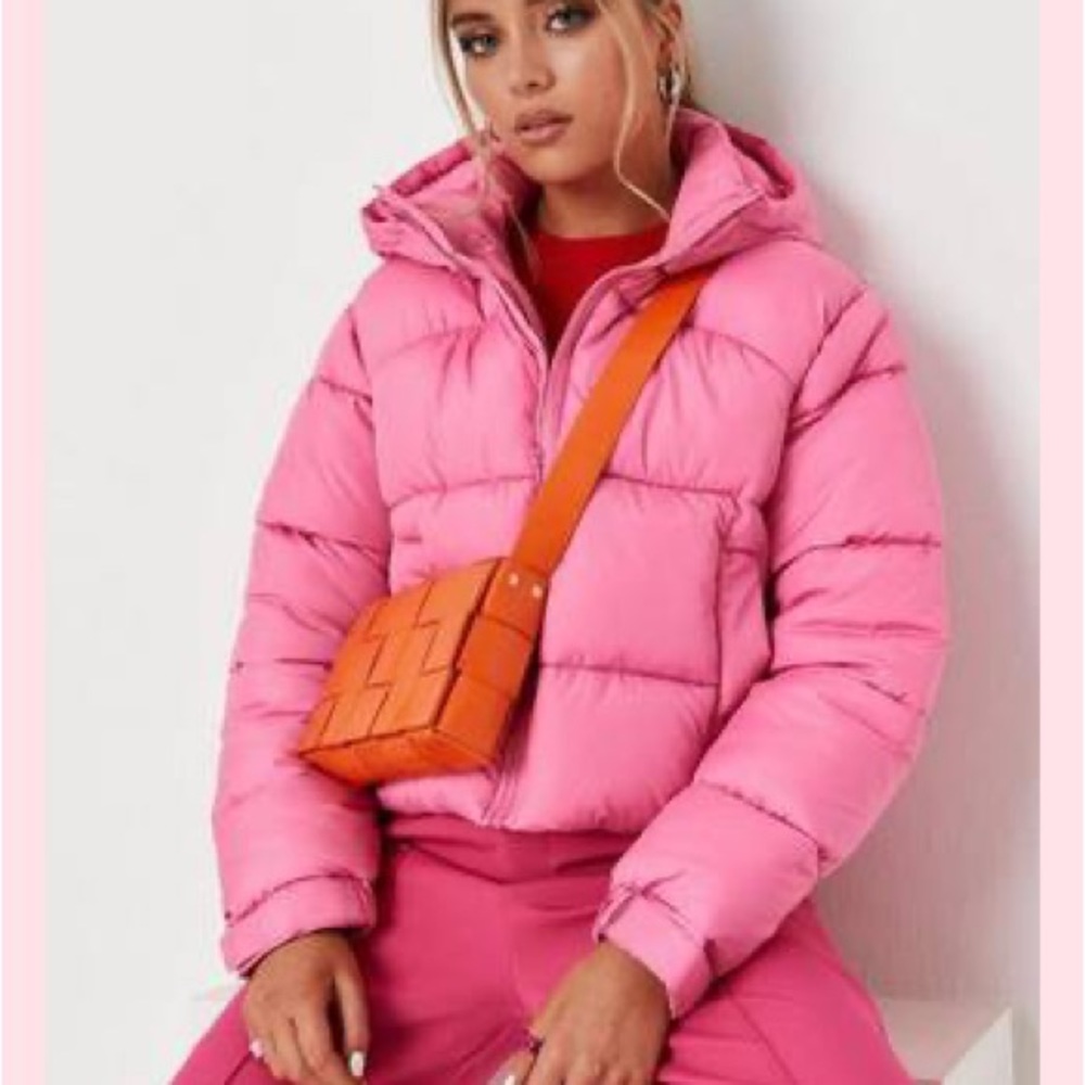 LAST CHANCE - Misguided hot pink puffer jacket